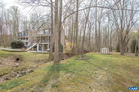 5 Bridlewood Dr, Palmyra, VA 22963