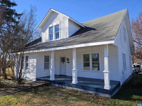 74 Conner St, Dillwyn, VA 23936