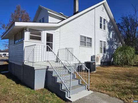 Exterior - 74 Conner St, Dillwyn, VA 23936 photo 3 of 18