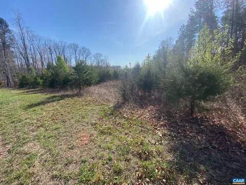 000 Aldridge Ln, Scottsville, VA 24590