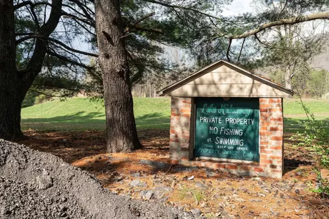 lot16 Lake Dr, Crimora, VA 24431