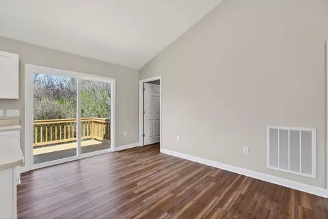 Living - 254 Locustdale Loop, Shenandoah, VA 22849 photo 5 of 8