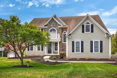 208 Claybrook Dr, Waynesboro, VA 22980