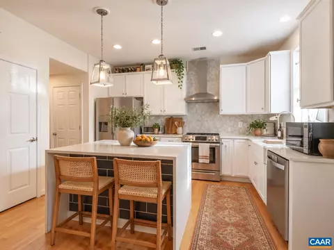 1048 SW 5th St SW, Charlottesville, VA 22902