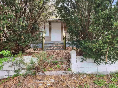 1619 E Main St E, Waynesboro, VA 22980