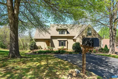 1294 Millpond Rd, Charlottesville, VA 22902