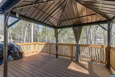 Exterior - 15 Austin Dr, Palmyra, VA 22963 photo 4 of 11