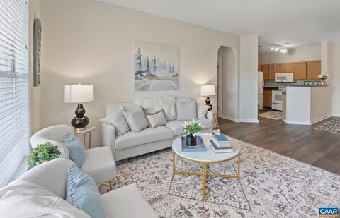 280 Riverbend Dr #1E, Charlottesville, VA 22911