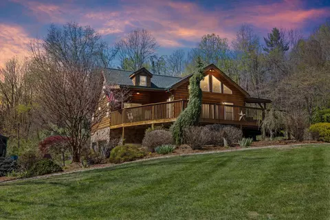 115 Spring Crossing Ln, Steeles Tavern, VA 24476