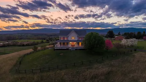 2395 N East Side Hwy, Elkton, VA 22827