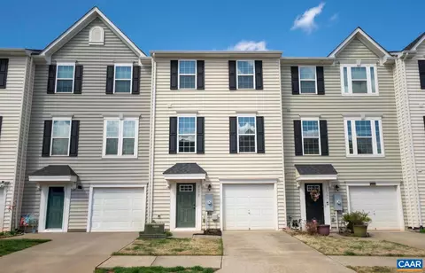 2052 Elm Tree Ct, Charlottesville, VA 22911