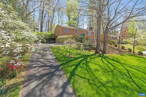 2228 Brandywine Dr, Charlottesville, VA 22901