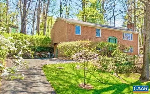 2228 Brandywine Dr, Charlottesville, VA 22901