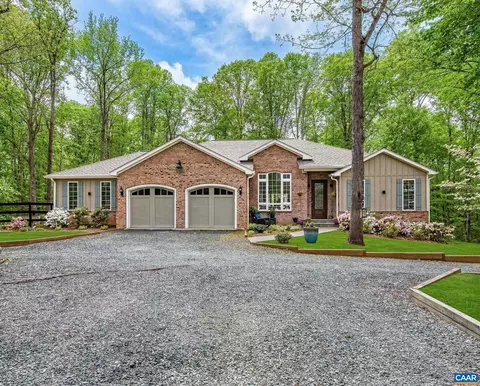 9130 Totier Creek Rd, Scottsville, VA 24590