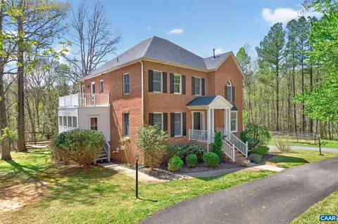 7087 Dick Woods Rd, Afton, VA 22920