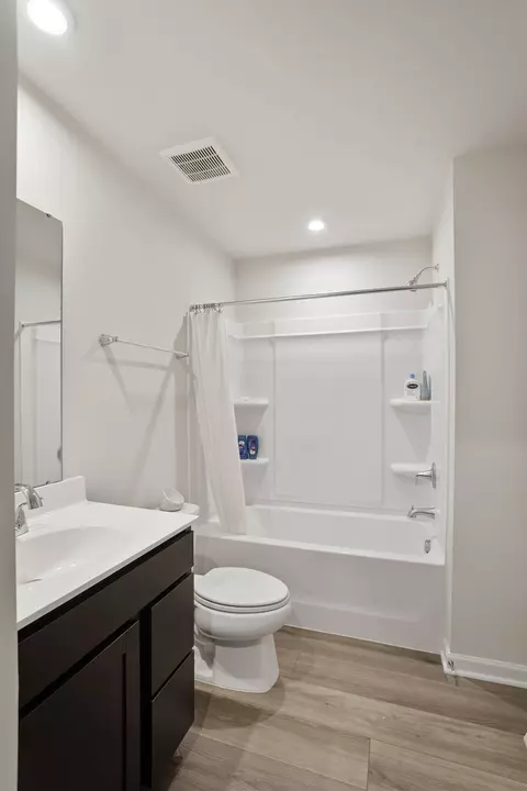 Bath - 3436 Marble Loop, Harrisonburg, VA 22801 photo 6 of 9