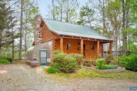101 N Greene Acres Rd N, Stanardsville, VA 22973