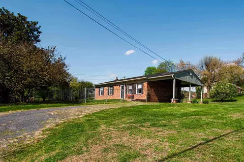 1793 Lacey Spring Rd, Harrisonburg, VA 22802