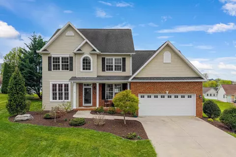 2625 Rising Rock Ct, Harrisonburg, VA 22802