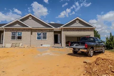 5 Meriwether Cir, Stuarts Draft, VA 24477