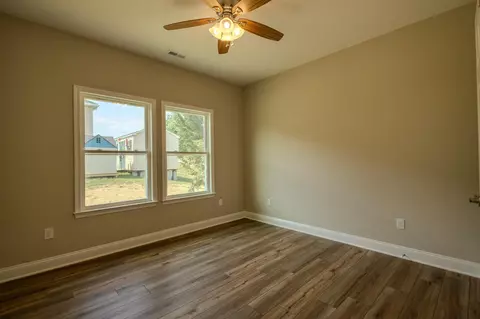 Bedroom - 5 Meriwether Cir, Stuarts Draft, VA 24477 photo 5 of 6