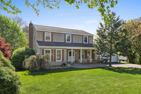 1368 Bluewater Rd, Harrisonburg, VA 22801