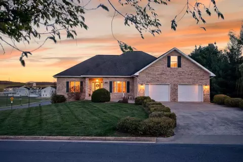Exterior - 320 Joyce Dr, Bridgewater, VA 22812 photo 7 of 8