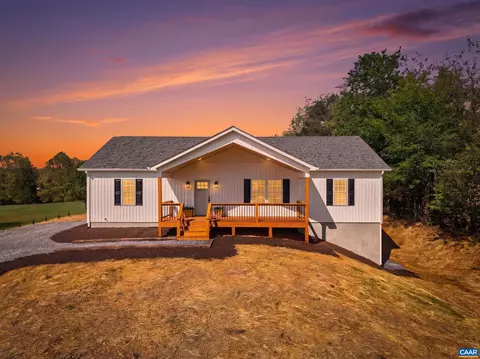 140 Stoney Crk, Madison Heights, VA 24572