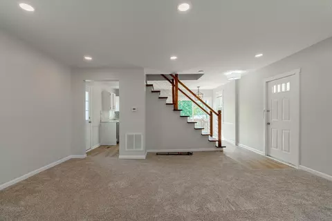 Living - 2163 Raphine Rd, Raphine, VA 24472 photo 3 of 6