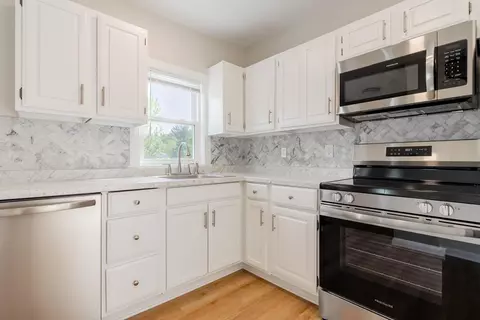 Kitchen - 2163 Raphine Rd, Raphine, VA 24472 photo 3 of 4