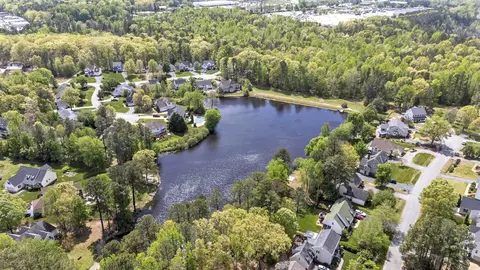 View/Area - 3602 Taplow Ter, Midlothian, VA 23112 photo 5 of 5