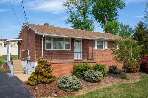 225 Hartman Dr, Harrisonburg, VA 22802