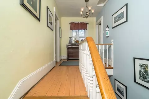 Entry Way - 133 W Springbrook Rd W, Broadway, VA 22815 photo 3 of 3