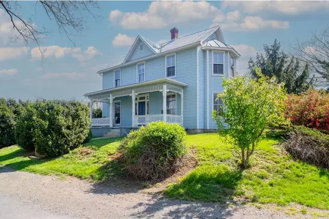 133 W Springbrook Rd W, Broadway, VA 22815