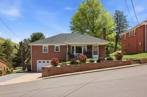 503 Ritchie Blvd, Staunton, VA 24401