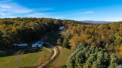 665 Newport Rd, Spottswood, VA 24476