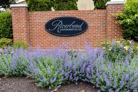300 Riverbend Dr #1F, Charlottesville, VA 22911