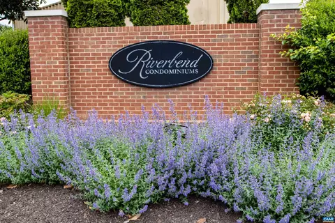 300 Riverbend Dr #1F, Charlottesville, VA 22911
