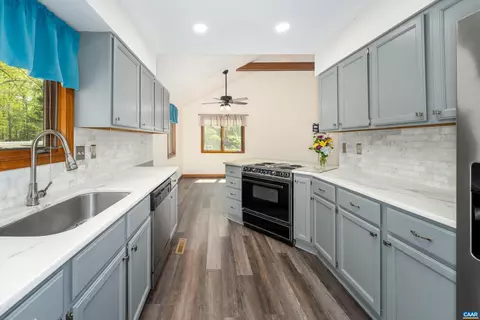 4 Nutwood Cir, Palmyra, VA 22963 photo 9