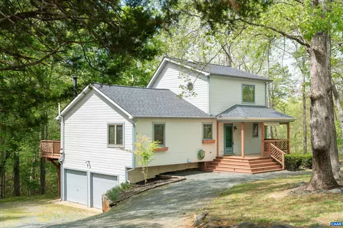 4 Nutwood Cir, Palmyra, VA 22963