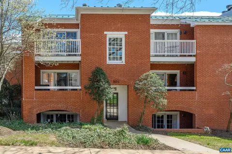 Exterior - 804 E Jefferson St #D, Charlottesville, VA 22902 photo 1 of 5