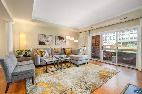 804 E Jefferson St #D, Charlottesville, VA 22902