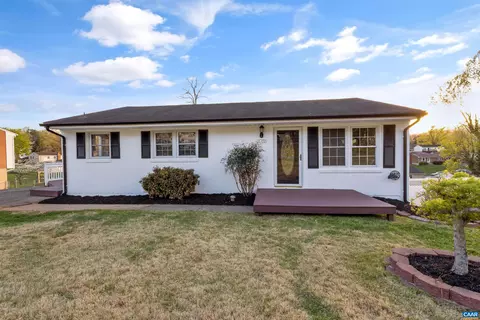 3053 Woodway Dr, Roanoke, VA 24014