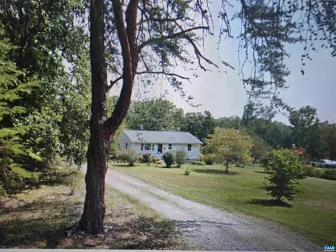 561 Kents Store Rd, Kents Store, VA 23084