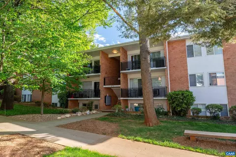 1800 Jefferson Park Ave #54, Charlottesville, VA 22903