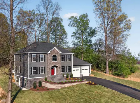 140 Hastings Ct, Penn Laird, VA 22846