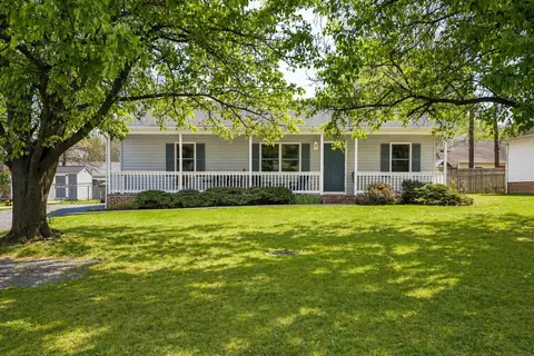 868 Patton Farm Rd, Stuarts Draft, VA 24477