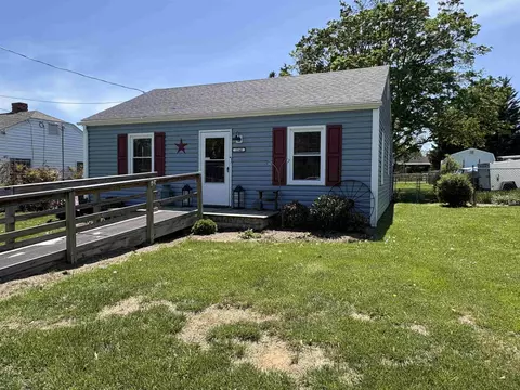 2240 Cortland St, Waynesboro, VA 22980