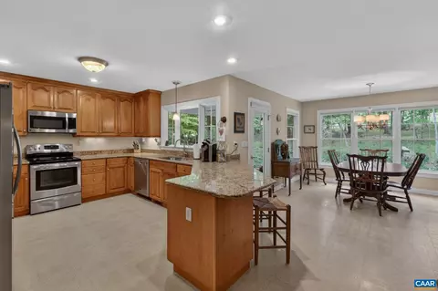 Kitchen - 10 Locks Rd, Palmyra, VA 22963 photo 5 of 7