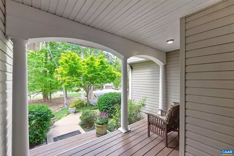 Exterior - 10 Locks Rd, Palmyra, VA 22963 photo 4 of 15
